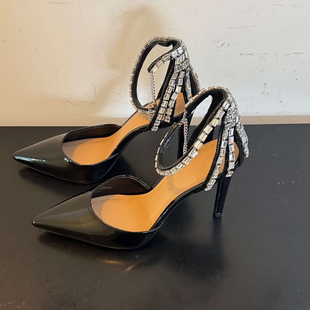 LIKE NEW INC International Concepts Black Heels with Silver Embellishments! 🎉 - Picture 3 of 11